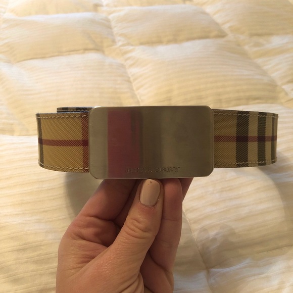 Burberry Accessories - VINTAGE Burberry Belt